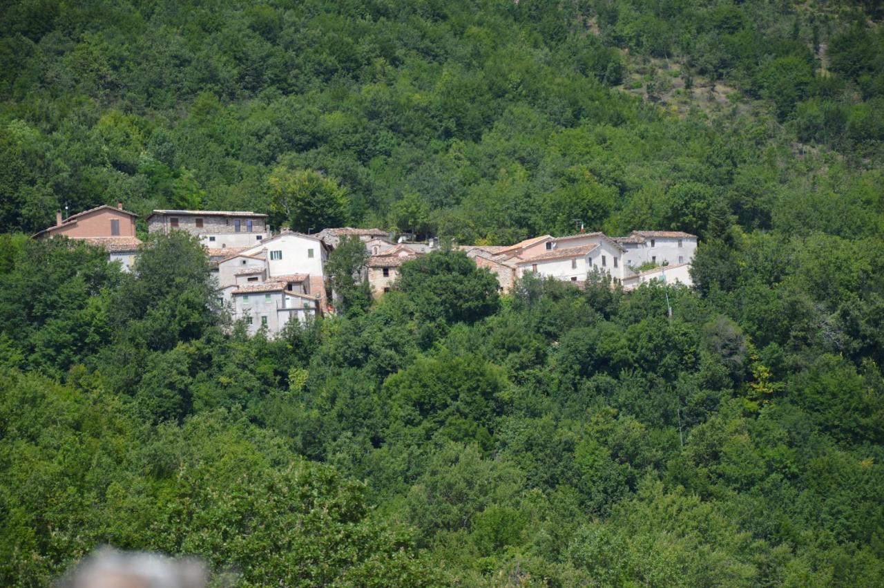Locanda Della Rocca Сарнано Екстериор снимка