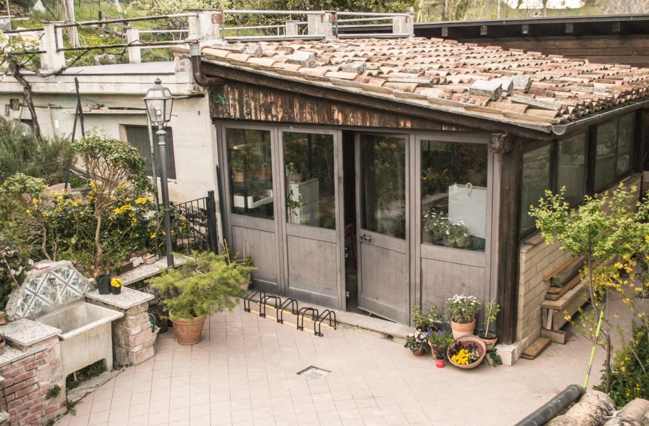 Locanda Della Rocca Сарнано Екстериор снимка